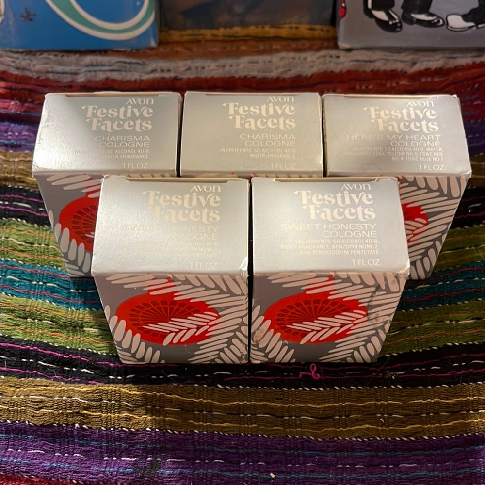 Avon Festive Facets Women's Skincare Set - Red and White